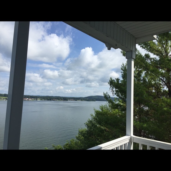 Meet your Posher  (The Jones) - Picture 4 of 5